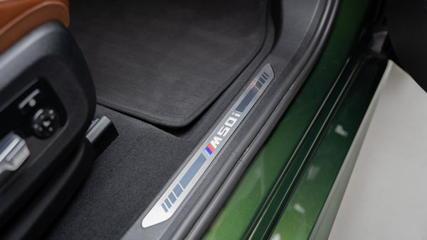 BMW X6 M50i