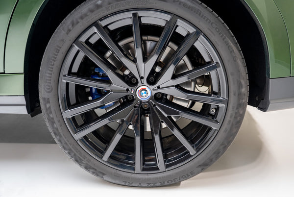 BMW X6 M50i